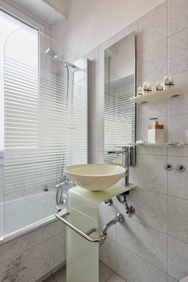Lungo Dora With Balcony And Panoramic View Appartamento Torino Esterno foto