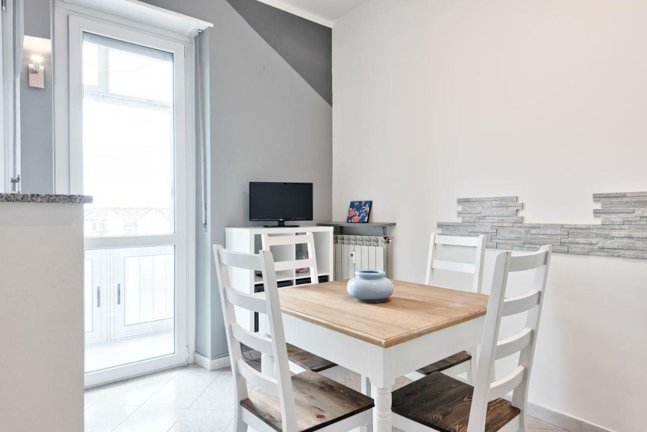 Lungo Dora With Balcony And Panoramic View Appartamento Torino Esterno foto