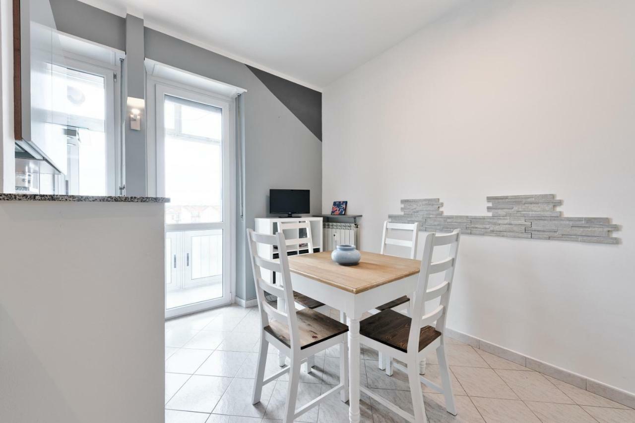 Lungo Dora With Balcony And Panoramic View Appartamento Torino Esterno foto